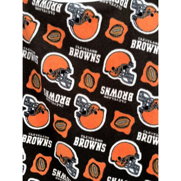 Cleveland Browns 60x48 Throw Blanket with Fringes - Picture 2 of 4